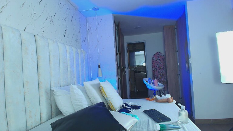 BETTY_BOOGB's Streamate show and profile