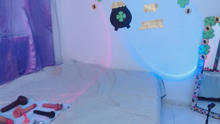 Alicia1407's Streamate show and profile