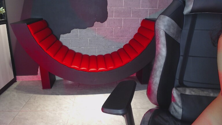 TinyMini's Streamate show and profile