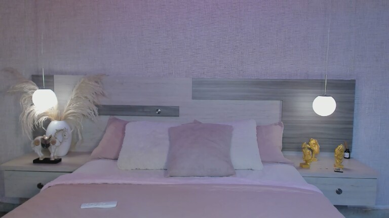 MiaTorricelli's Streamate show and profile