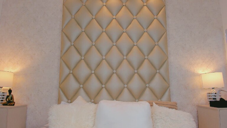 MiaaCaastro's Streamate show and profile