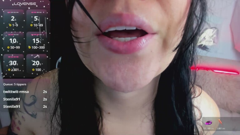 AilynRed's Streamate show and profile