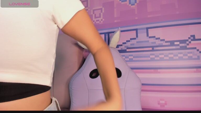 18alice's Streamate show and profile