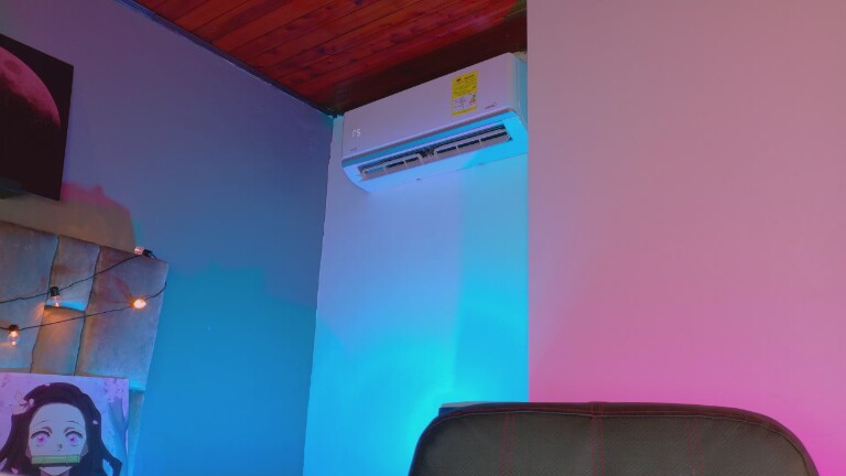 AmbarHiills's Streamate show and profile