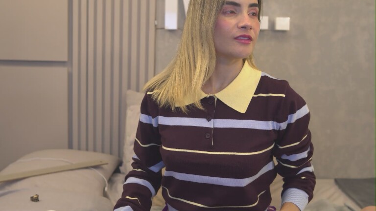 IsaBonet's Streamate show and profile