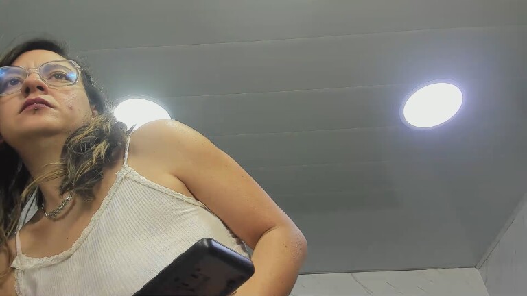 ArianaSommers's Streamate show and profile