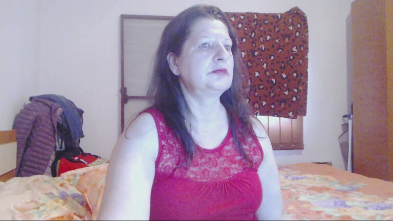 ExtasyMature's Streamate show and profile