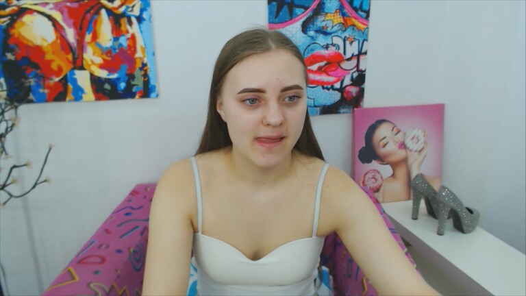 ArinaBelly's Streamate show and profile