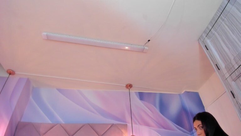 ViolletaRosse's Streamate show and profile