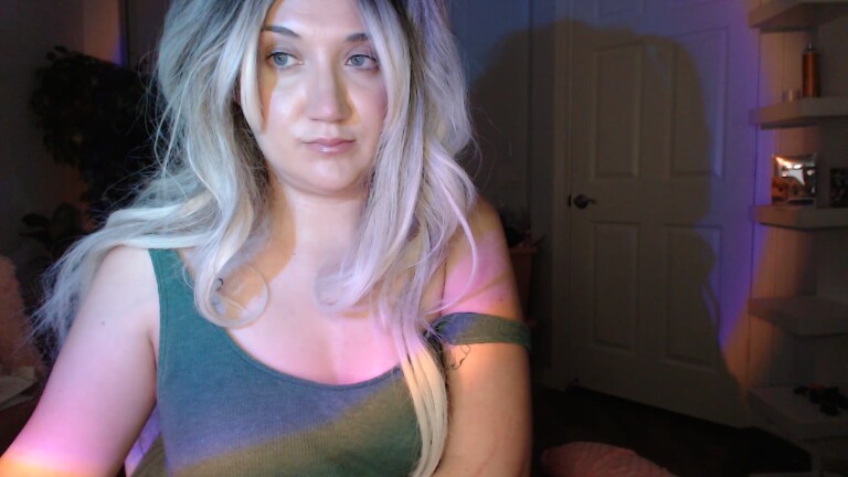 GoddessEmmy's Streamate show and profile