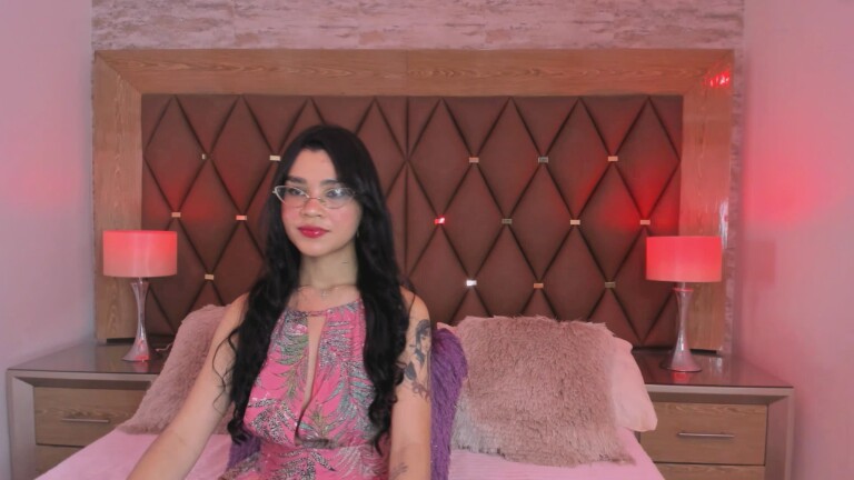 DafneJames's Streamate show and profile