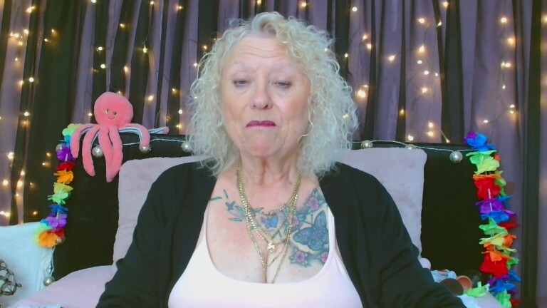 XoXMandyXoX's Streamate show and profile