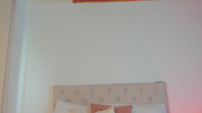 Daphnegb's Streamate show and profile