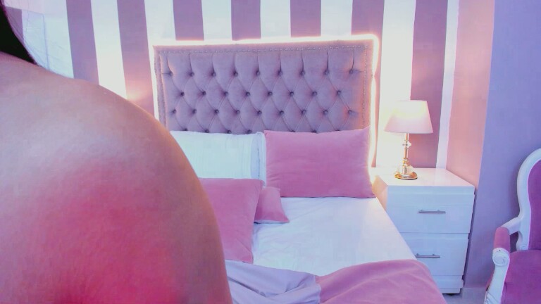 AuraClark's Streamate show and profile