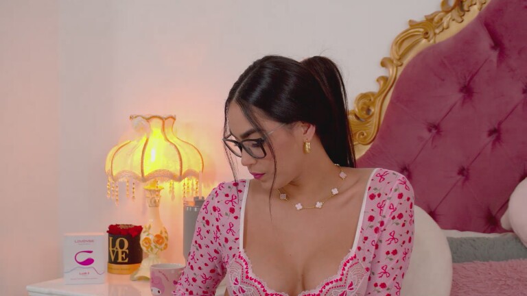 NinnaCrawford's Streamate show and profile