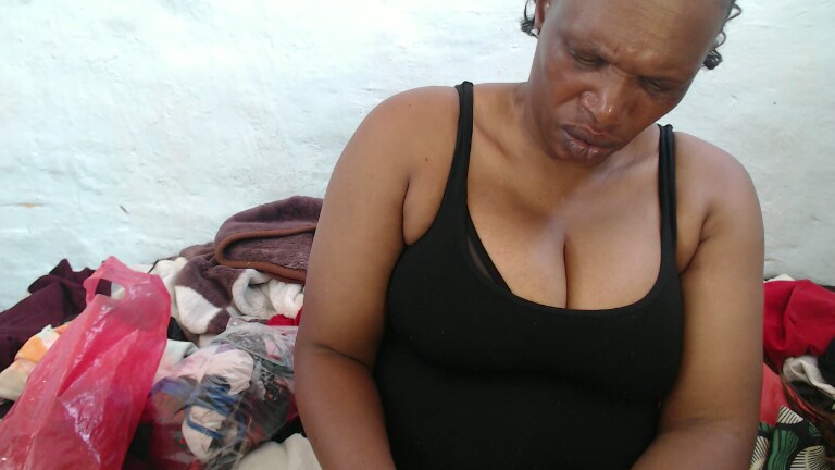 HARD69NIPPLES's Streamate show and profile