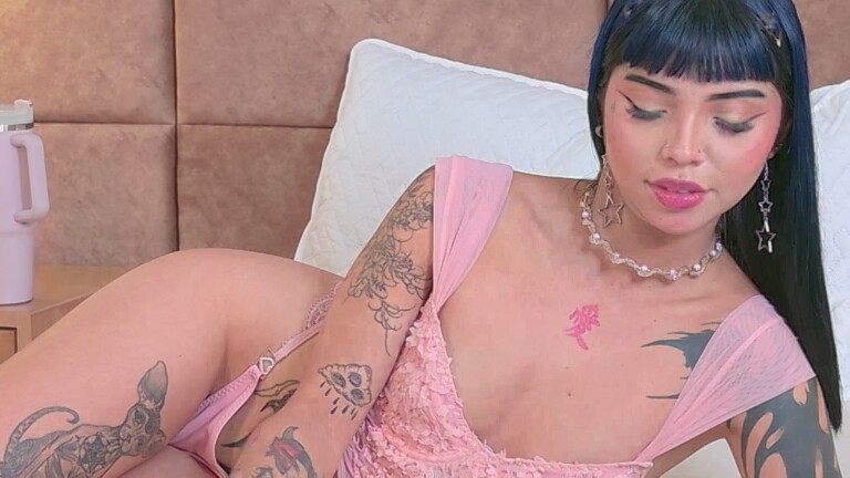 AlanaPierce's Streamate show and profile