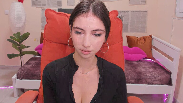 SarahTray's Streamate show and profile