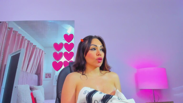 Grace_Jonees's Streamate show and profile