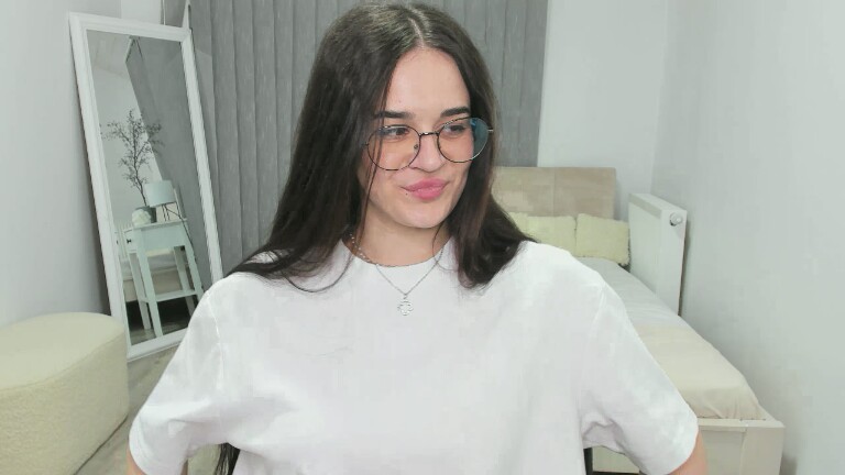 TianaTinn's Streamate show and profile